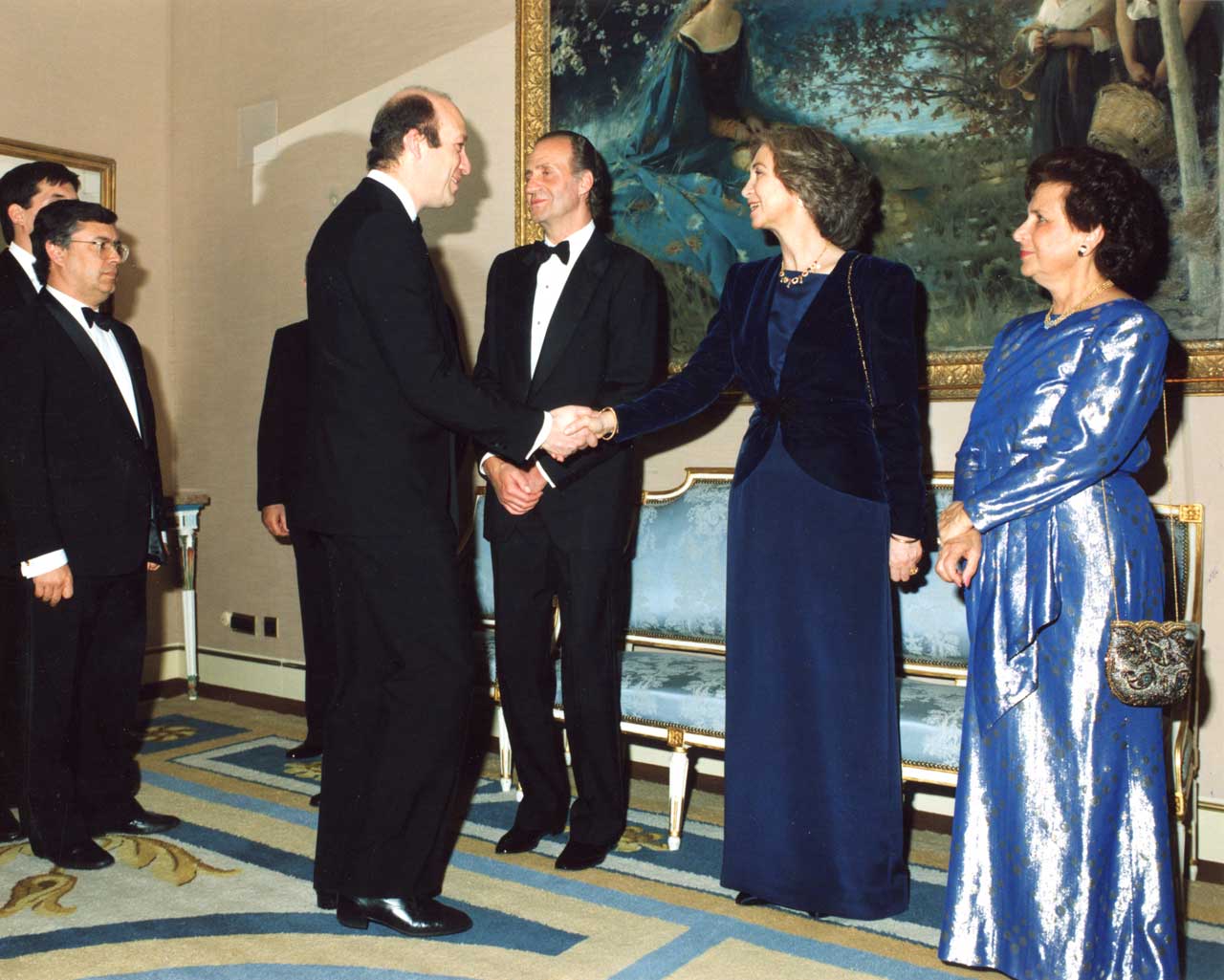 Their Majesties King Juan Carlos I and Queen Sofia welcome Michael Falter to the Pardo Palace in Madrid   Image © Copyright<small>For use visit: <a href="https://www.facsimile-editions.com/copyright/">Copyright T&C Facsimile Editions Ltd</a></small>