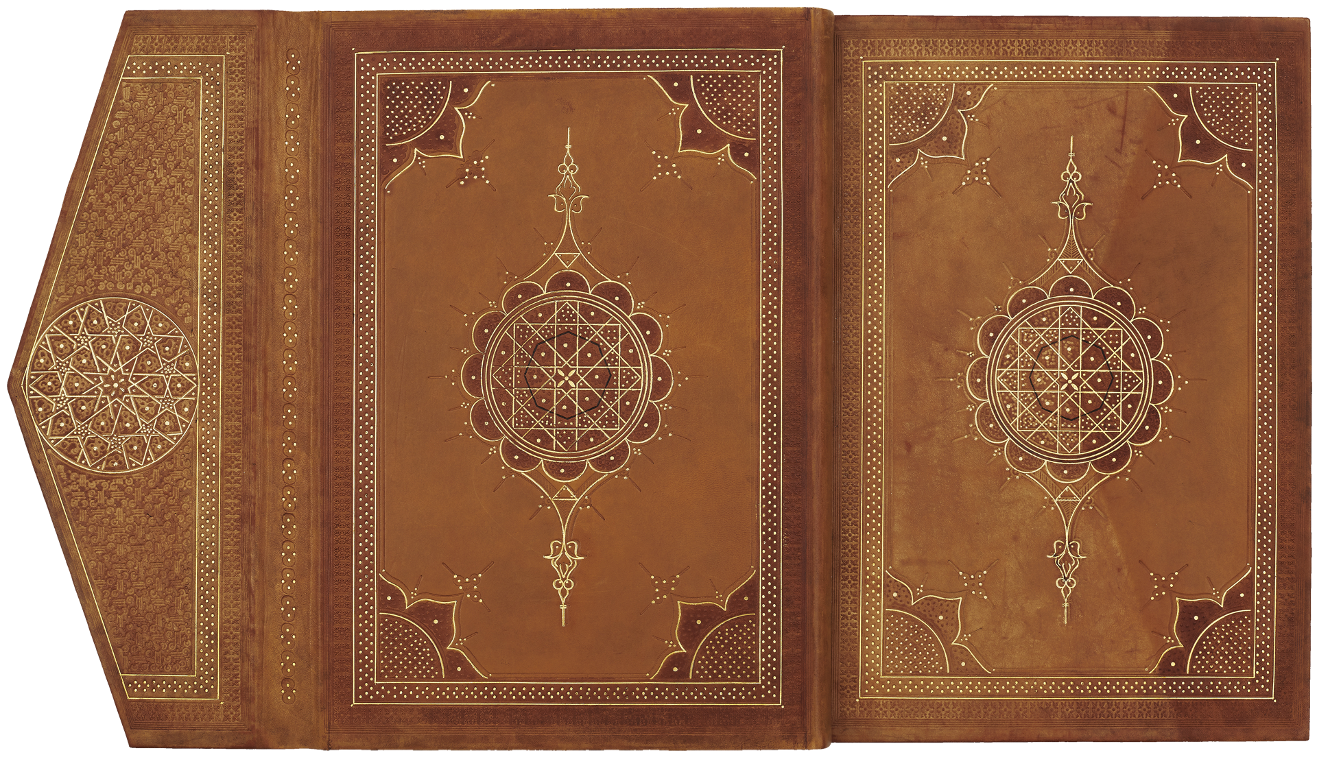 The intricately detailed flap and front and back covers of the Baybars Qur’an facsimile binding <small><a href="https://www.facsimile-editions.com/copyright/">Image © Copyright 2021 Facsimile Editions Ltd</a></small>